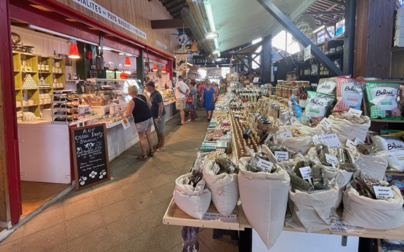 Le marché de Soulac-sur-Mer : une étape incontournable des vacances